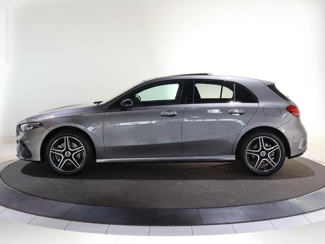 Mercedes-Benz A-KLASSE 250 e Business Solution AMG | Panoramaschuifdak | Stoelverwarming | Achteruitrijcamera | MULTIBEAM LED |
