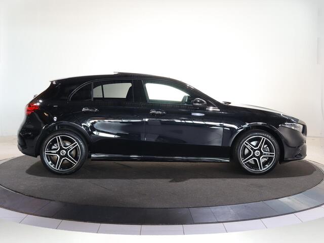 Mercedes-Benz A-KLASSE 250 e Business Solution AMG | Panoramaschuifdak | Stoelverwarming | Achteruitrijcamera | MULTIBEAM LED |