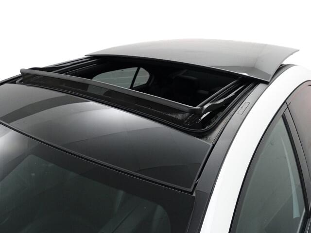 Mercedes-Benz A-KLASSE 200 Business Solution AMG NAP 37dkm, Dealer Onderhouden, Panoramadak, Sfeerverlichting