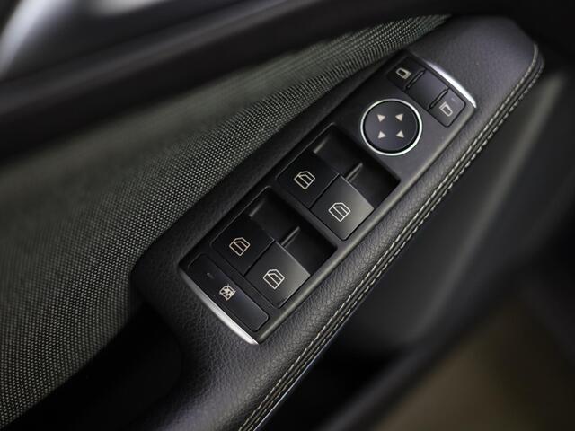 Mercedes-Benz A-KLASSE 180 d Business Solution | Airco | Climate Control | Stoelverwarming | Cruise Control | Bluetooth | Navigatie |