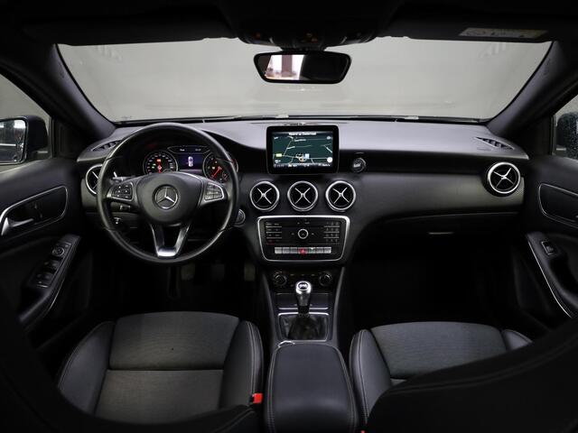 Mercedes-Benz A-KLASSE 180 d Business Solution | Airco | Climate Control | Stoelverwarming | Cruise Control | Bluetooth | Navigatie |