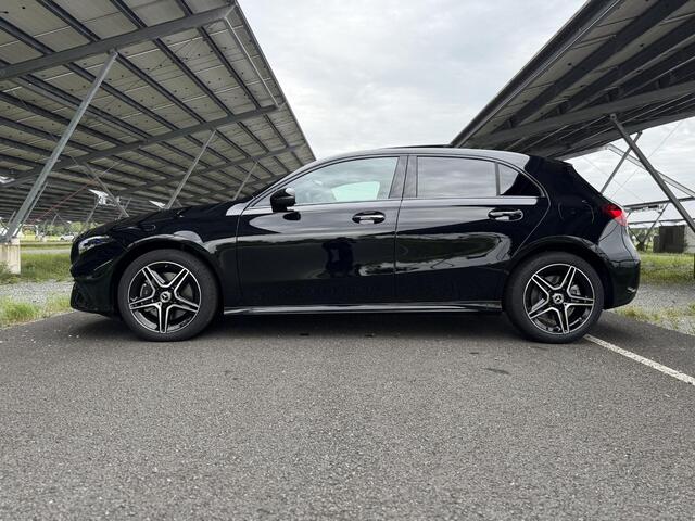 Mercedes-Benz A-KLASSE 250 e Business Solution AMG | Night | Panoramaschuifdak | Stoelverwarming | Sfeerverlichting | Achteruitrijcamera | MULTIBEAM LED |