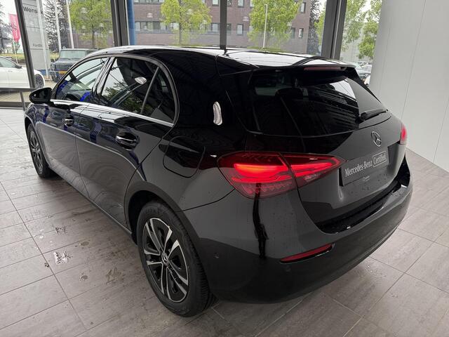 Mercedes-Benz A-KLASSE 250 e Star Edition | Distronic | Apple CarPlay | Achteruitrijcamera | Stoelverwarming |