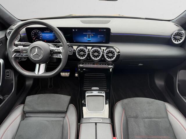 Mercedes-Benz A-KLASSE 250 e AMG Night Line Aut- Nieuw Model, Panoramadak, Sfeerverlichting, Multibeam Led