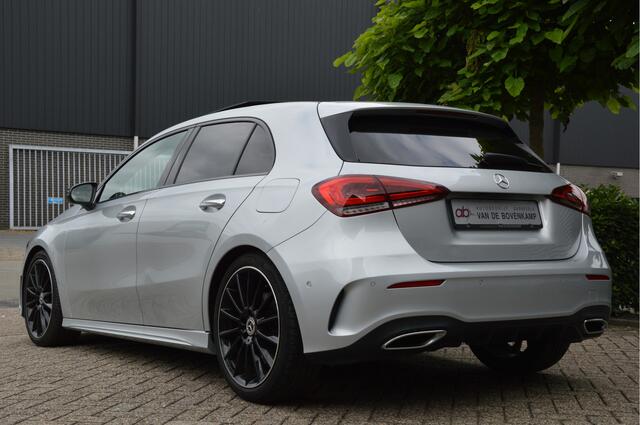Mercedes-Benz A-KLASSE 250 AMG Line PANORAMADAK | SFEERVERLICHTING | NIGHT-PAKKET | KEYLESS | LED | CAMERA | ENZ