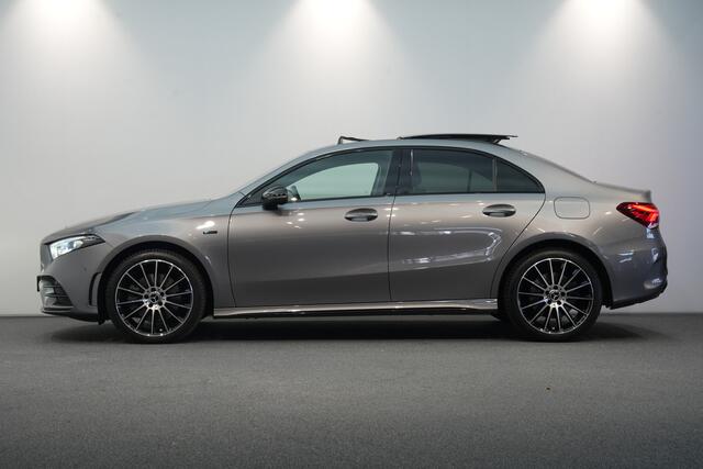 Mercedes-Benz A-KLASSE 250 e AMG ? PANO ? ADAP.CRUISE ? 360 CAM ? BURMESTER ? 19" LMV