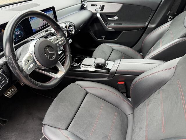 Mercedes-Benz A-KLASSE 250 e Business Solution AMG Limited PANORAMADAK | CAMERA | SENSOREN | SFEER | ELEKTRISCHE STOELEN | STOELVERWARMING | CRUISE | NAV | APPLE CARPLAY / ANDROID AUTO |