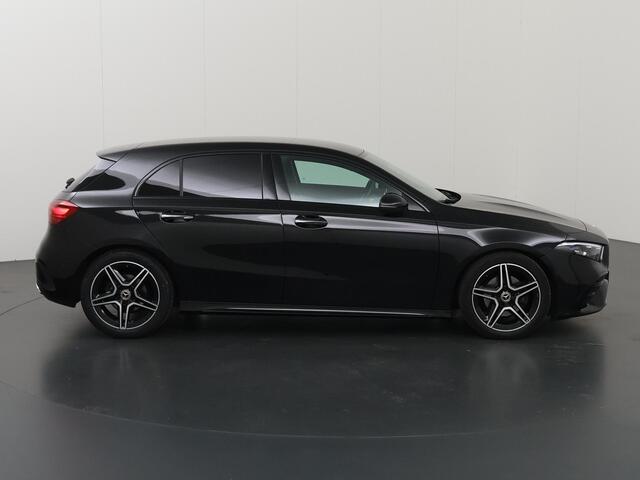 Mercedes-Benz A-KLASSE 180 AMG Line | Night | Burmester | Sfeerverlichting | Dodehoekassistent | Multibeam LED |