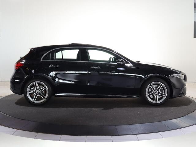 Mercedes-Benz A-KLASSE 250e Business Solution AMG | Panoramaschuifdak | Head-up display | Premium Plus | Stoelverwarming | 360° camera |