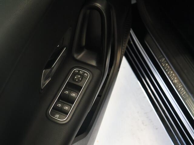 Mercedes-Benz A-KLASSE 180 Luxury Line [STOELVERWARMING, CRUISE CONTROL, PDC, CLIMATE, DIGITAL DASH, NAVIGATIE, BLUETOOTH, NIEUWSTAAT]
