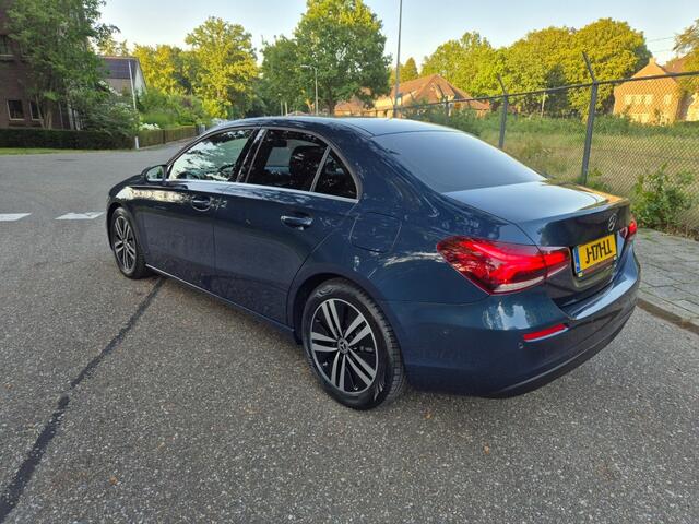 Mercedes-Benz A-KLASSE 180 D BUSINESS Edison - Autm. - Sedan