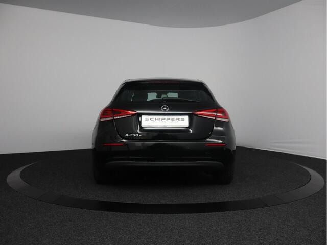 Mercedes-Benz A-KLASSE 250 e Style Style | Plug-in Hybrid | M-Bux | LED-koplampen