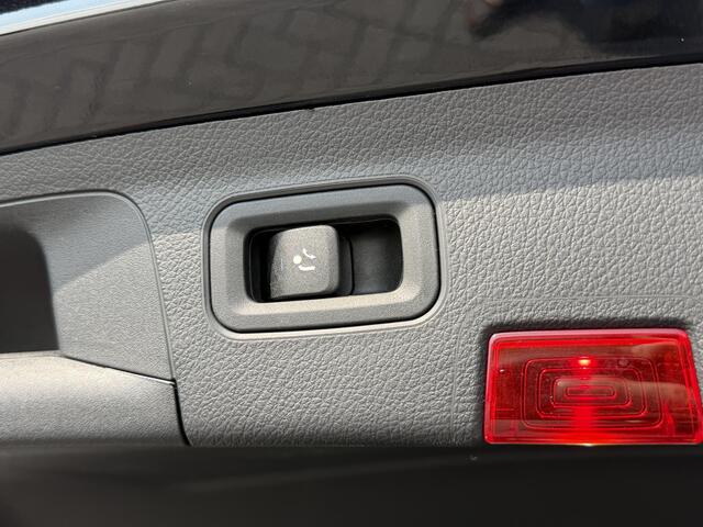 Mercedes-Benz A-KLASSE 250 e AMG Limited |Pano|Memory|Trekhaak|