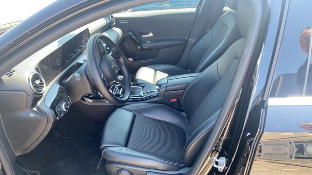 Mercedes-Benz A-KLASSE 160 Business Solution | A-Camera | Trekhaak | Widescreen |