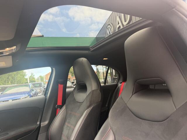 Mercedes-Benz A-KLASSE 250 4MATIC Premium Plus PANORAMADAK| SPORT INTERIEUR| NAVIGATIE| CAMERA| AIRCO/ECC| CRUISECONTROL| PARKEERSENSOREN