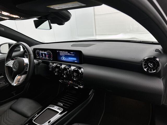 Mercedes-Benz A-KLASSE 180 Star Edition Led Koplampen | Parkeerpakket met achteruitrijcamera | Dodehoekassistent | Elektrisch inklapbare buitenspiegels. Inclusief 24 maanden Mercedes-Benz Certified garantie voor Europa.