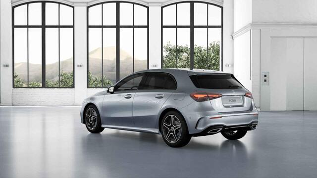 Mercedes-Benz A-KLASSE 180 Business Solution AMG | Night | Panoramaschuifdak | Stoelverwarming | Achteruitrijcamera | MULTIBEAM LED |
