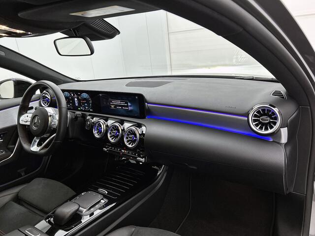Mercedes-Benz A-KLASSE 250 e Business Solution AMG Limited Panoramadak | AMG Line | Night pakket | Stoelverwarming | Achteruitrij camera Inclusief 24 maanden Mercedes-Benz Certified garantie voor Europa.