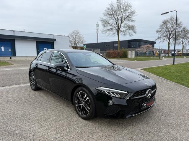 Mercedes-Benz A-KLASSE 180 Luxury Line Automaat Navi