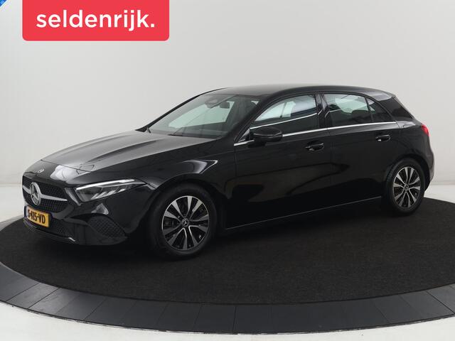 Mercedes-Benz A-KLASSE 180 Business Line | Half Leder | Stoelverwarming | Adaptive cruise | Camera | Park assist | Carplay | Climate control | Navigatie | DAB |