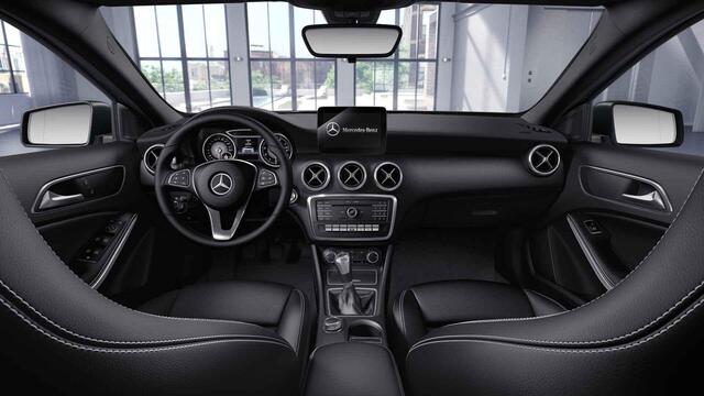 Mercedes-Benz A-KLASSE 160 Sport Edition | AMG | Parkeerpilot | Garmin |