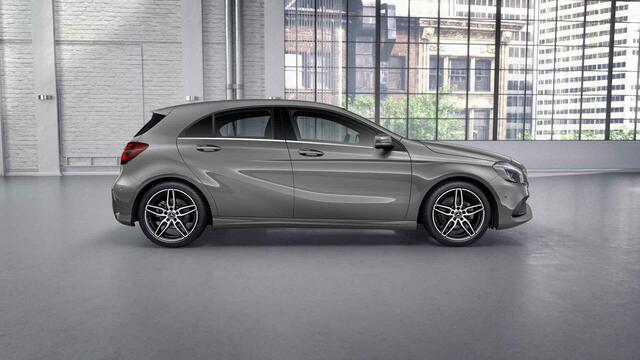 Mercedes-Benz A-KLASSE 160 Sport Edition | AMG | Parkeerpilot | Garmin |