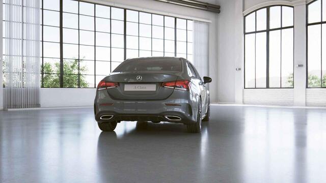 Mercedes-Benz A-KLASSE 200 Business Solution AMG | Panoramadak | Night pakket | Stoelverwarming | Apple carplay |