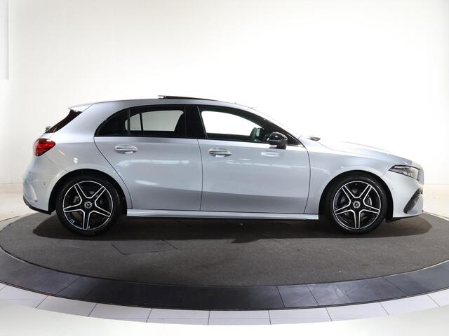 Mercedes-Benz A-KLASSE 180 Business Solution AMG | Panoramaschuifdak | Achteruitrijcamera | Nightpakket | MULTIBEAM LED | Stoelverwarming |