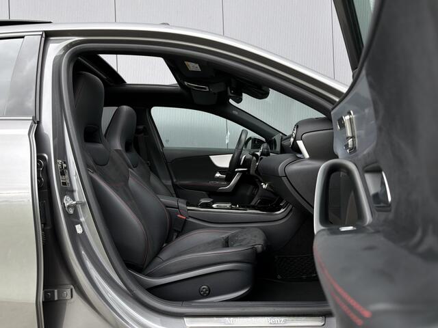 Mercedes-Benz A-KLASSE 250e 218PK AMG / Pano / Matrix / 2020 / Sfeer / *NAP* / Carbon
