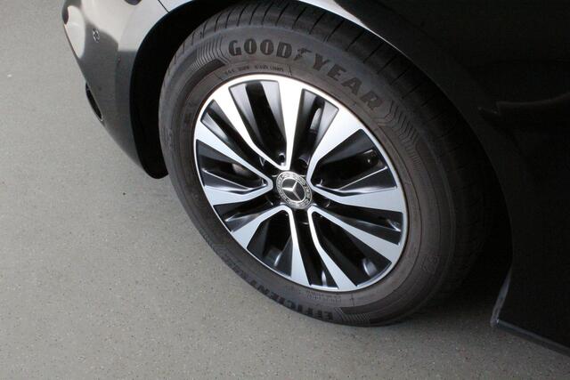 Mercedes-Benz A-KLASSE 180 Business Solution | NL-AUTO+N.A.P! | CAMERA | STOEL-VERW | CLIMA | DAB-RADIO | TREKHAAK |