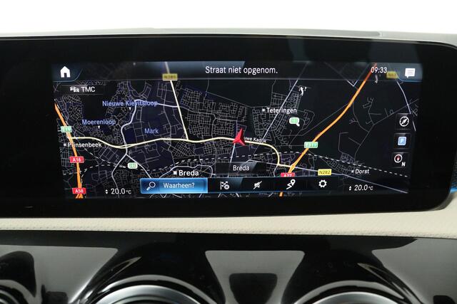 Mercedes-Benz A-KLASSE 180 Business Solution Luxury (SFEERVERLICHTING, STOELVERWARMING, 1e EIGENAAR, ACHTERUITRIJ