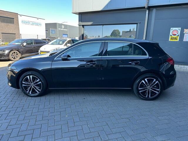 Mercedes-Benz A-KLASSE A250e Plug-in Hybride met airco, PDC, Apple CarPlay, achteruitrijcamera