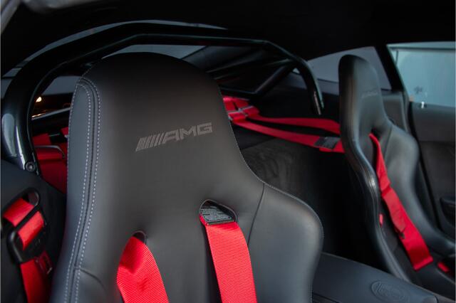 Mercedes-Benz AMG-GT R 4.0 R GTR Pro 1/750 | (ExportPrice) | Ceramic | Burmester | Dealer maintenance | AMG Track Pace | Carbon | ACC | Alcantara | Keyless-Go | Side Assist | 19''/20" | Alarm.