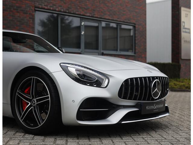 Mercedes-Benz AMG-GT Roadster 4.0 C | Airscarf - Burmester