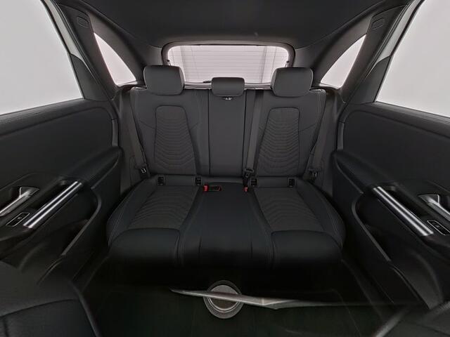Mercedes-Benz B-KLASSE 250 e Face Lift Plug-In Hybride | Trekhaak | Night Pakket | Multibeam Koplampen | Laden tot 11kW | Stuur en stoelverwarming | Inclusief 24 maanden MB Certified garantie voor Europa.