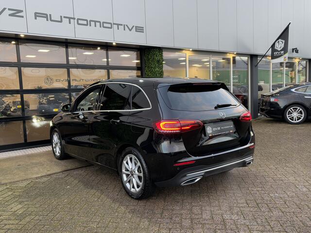 Mercedes-Benz B-KLASSE 250 DCT 225PK Premium | Widescreen | Camera | Multibeam LED