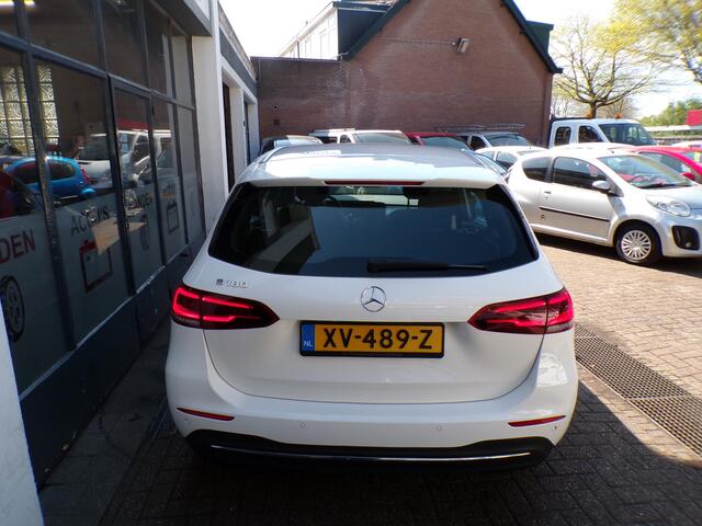 Mercedes-Benz B-KLASSE 180 Advantage AUTOMAAT,CAMERA,NAP, 1 EIGENAAR !!!