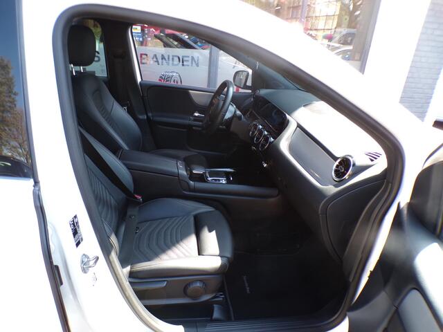 Mercedes-Benz B-KLASSE 180 Advantage AUTOMAAT,CAMERA,NAP, 1 EIGENAAR !!!
