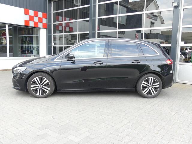 Mercedes-Benz B-KLASSE 180 Launch Edition Premium Plus