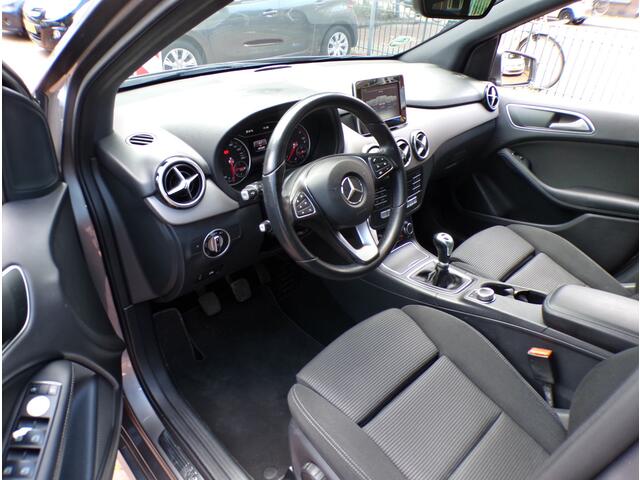 Mercedes-Benz B-KLASSE 180 d Lease Edition Ambition NL AUTO N.A.P NAVI CRUISECONT TEL.....