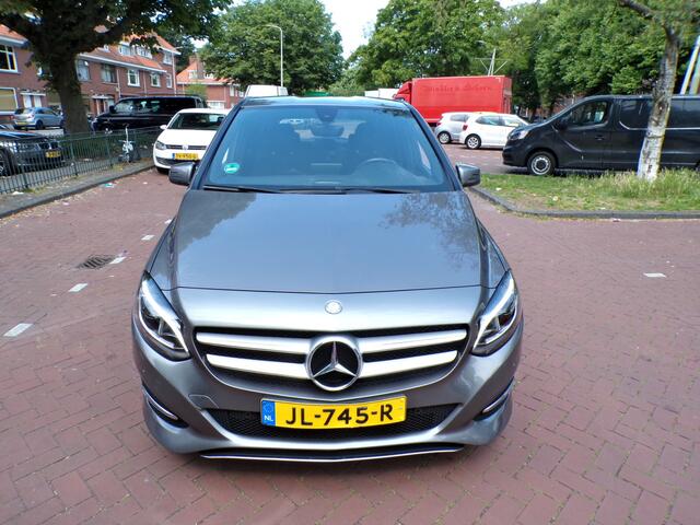 Mercedes-Benz B-KLASSE 180 d Lease Edition Ambition NL AUTO N.A.P NAVI CRUISECONT TEL.....