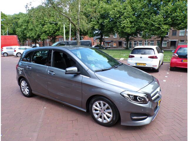 Mercedes-Benz B-KLASSE 180 d Lease Edition Ambition NL AUTO N.A.P NAVI CRUISECONT TEL.....