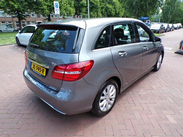 Mercedes-Benz B-KLASSE 180 d Lease Edition Ambition NL AUTO N.A.P NAVI CRUISECONT TEL.....