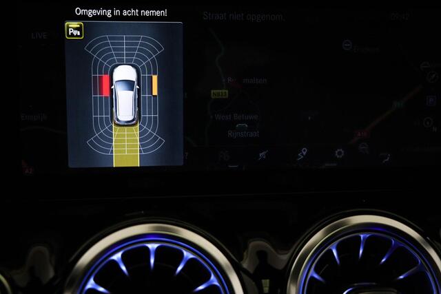 Mercedes-Benz B-KLASSE 200 AMG Line | PANORAMADAK | DAB | APPLE | SFEERVERLICHTING