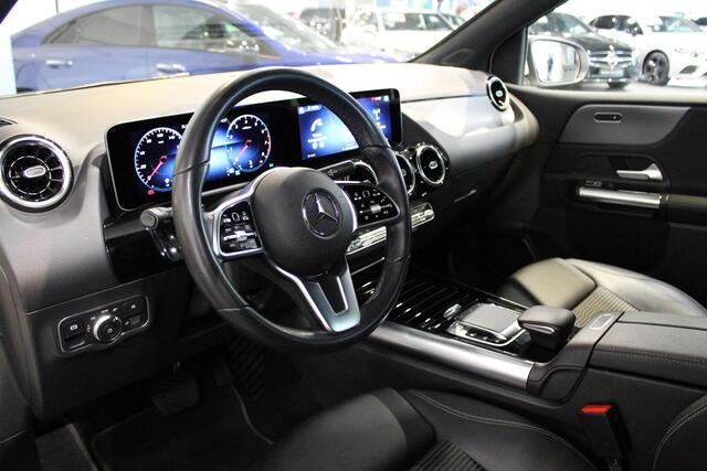 Mercedes-Benz B-KLASSE 180 Launch Edition