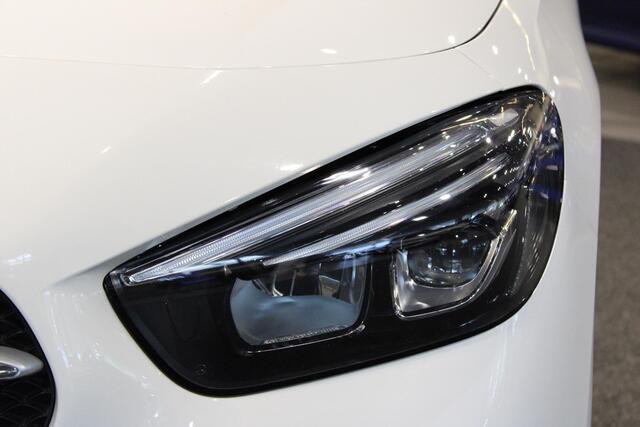 Mercedes-Benz B-KLASSE 180 Launch Edition
