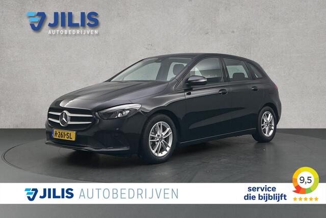 Mercedes-Benz B-KLASSE 180 Business Solution Automaat | Half leder | Apple carplay | LED | Camera | Parkeersensoren