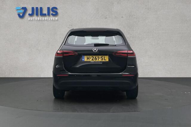 Mercedes-Benz B-KLASSE 180 Business Solution Automaat | Half leder | Apple carplay | LED | Camera | Parkeersensoren