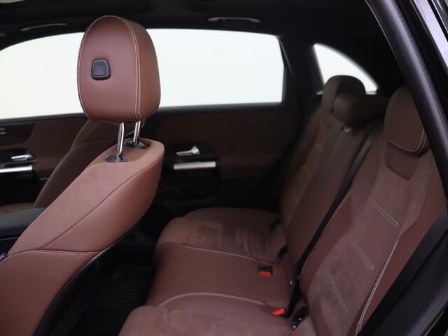 Mercedes-Benz B-KLASSE 250 e Star Edition AMG Line Plus | Panoramadak | Leder/Alcantara | Camera | Navigatie | Stoelverwarming