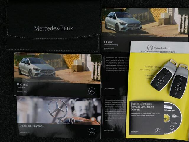 Mercedes-Benz B-KLASSE 180 AMG Nightpakket | Trekhaak | Panoramadak | Sfeerverlichting | Memory | Keyless Go | Dode Hoek Ass | Inclusief 24 maanden Mercedes-Benz Certified garantie voor Europa.